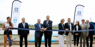 Στελέχη της Ελληνικής Ολυμπιακής Επιτροπής και της Alpha Bank σε επίσημη εκδήλωση